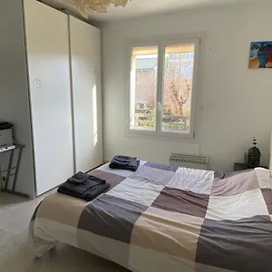 Appartement à 20 Mètres De La Avec Balcon, Marseille
